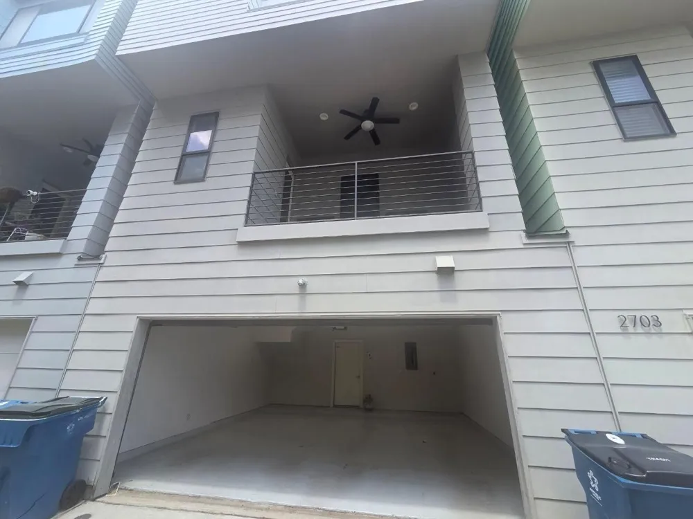 2705 St Emanuel Street Houston, TX 77004