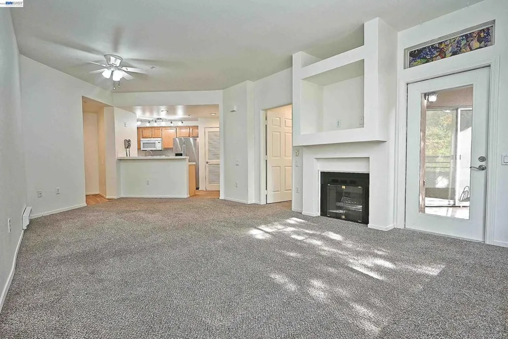 280 Caldecott Ln Oakland, CA 94618