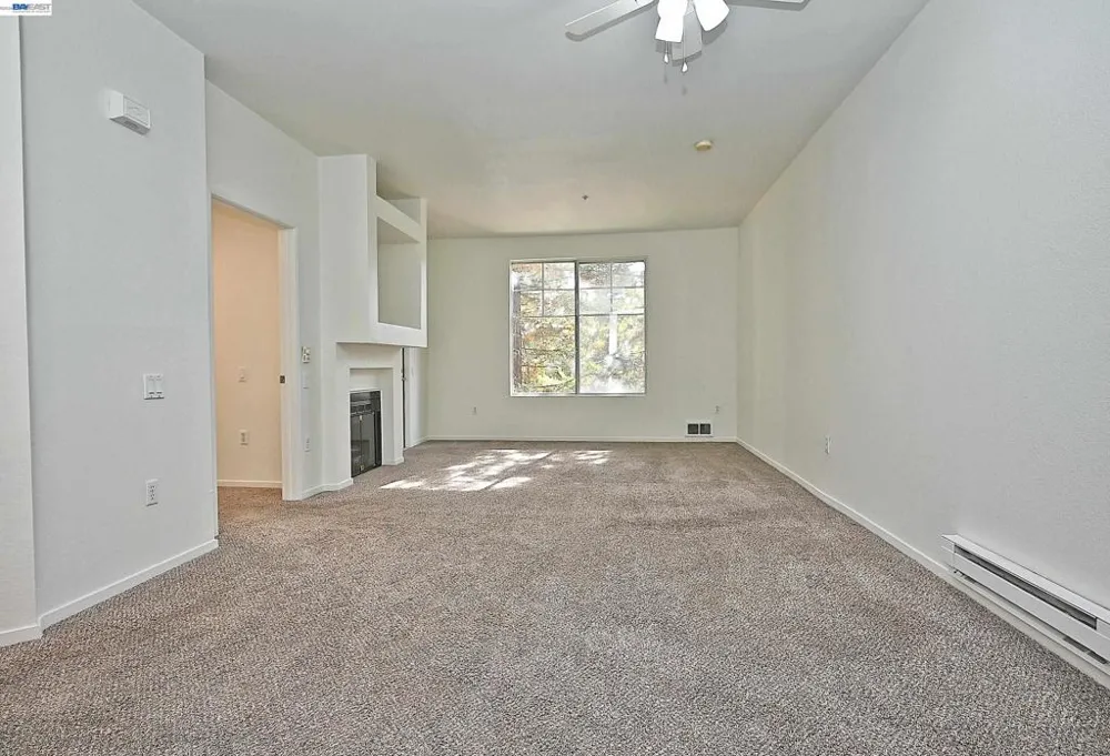 280 Caldecott Ln Oakland, CA 94618