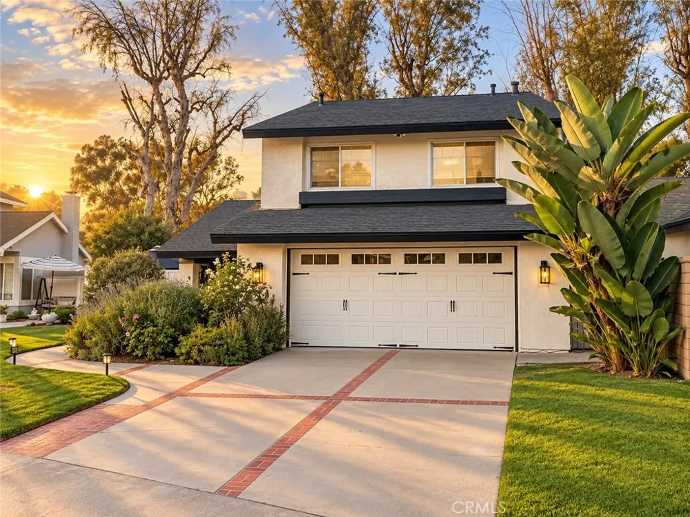 26965 Parkmont Lake Forest, CA 92630