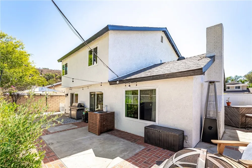 26965 Parkmont Lake Forest, CA 92630