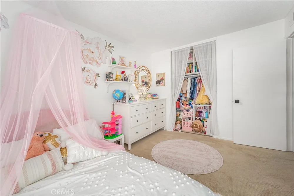 26965 Parkmont Lake Forest, CA 92630