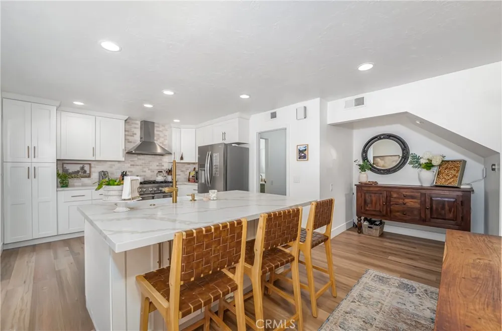 26965 Parkmont Lake Forest, CA 92630