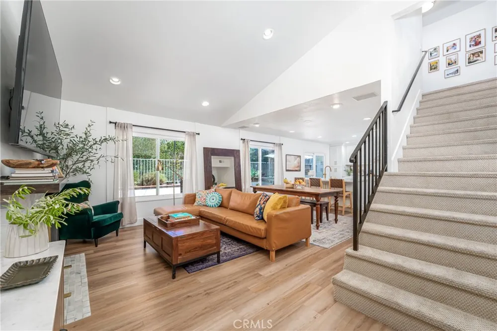 26965 Parkmont Lake Forest, CA 92630