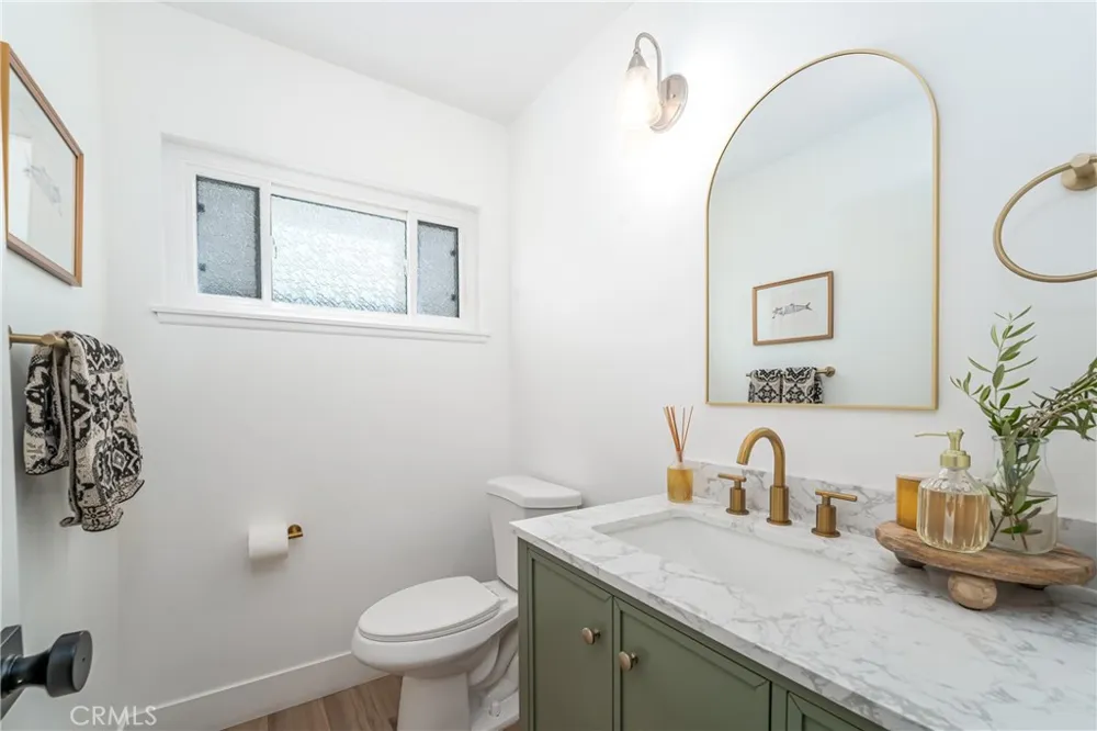 26965 Parkmont Lake Forest, CA 92630