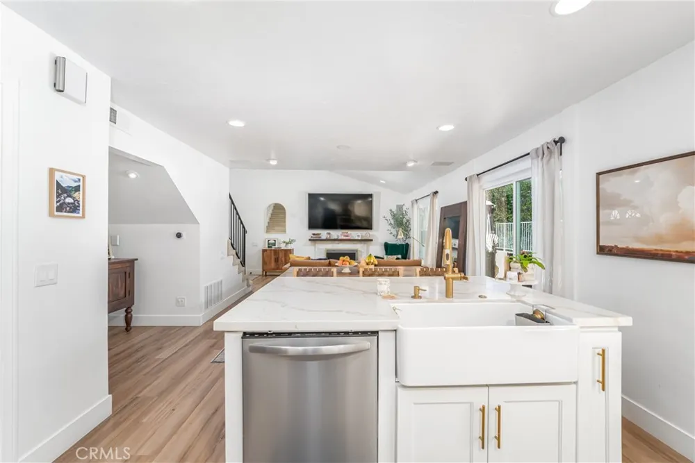 26965 Parkmont Lake Forest, CA 92630