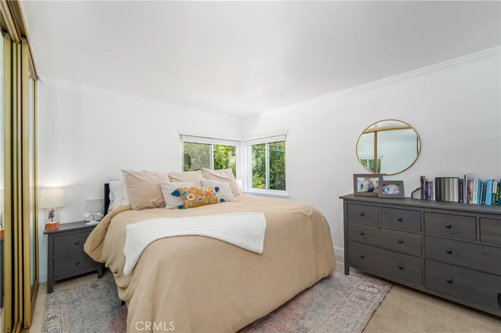 26965 Parkmont Lake Forest, CA 92630