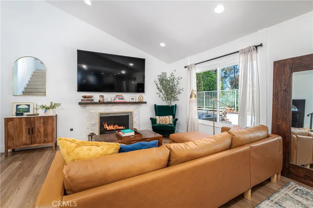 26965 Parkmont Lake Forest, CA 92630