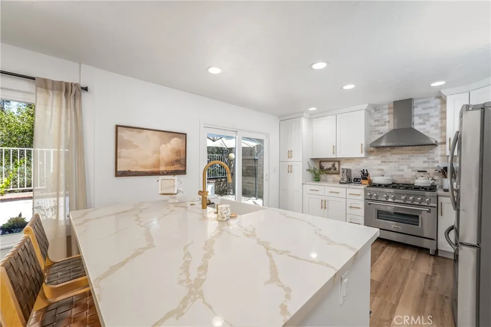 26965 Parkmont Lake Forest, CA 92630