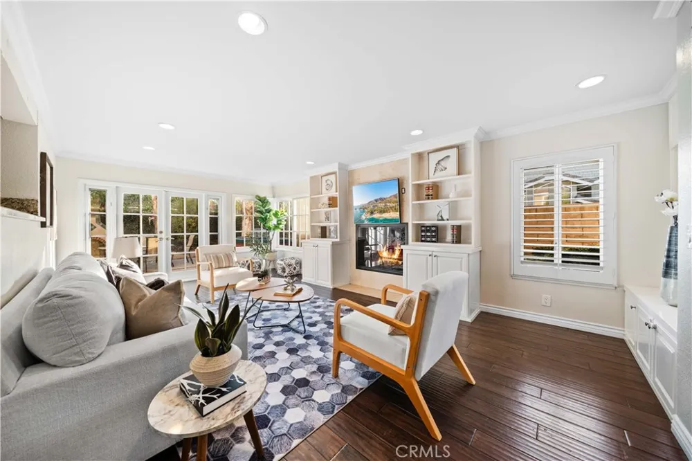 41 Hermosa Irvine, CA 92620