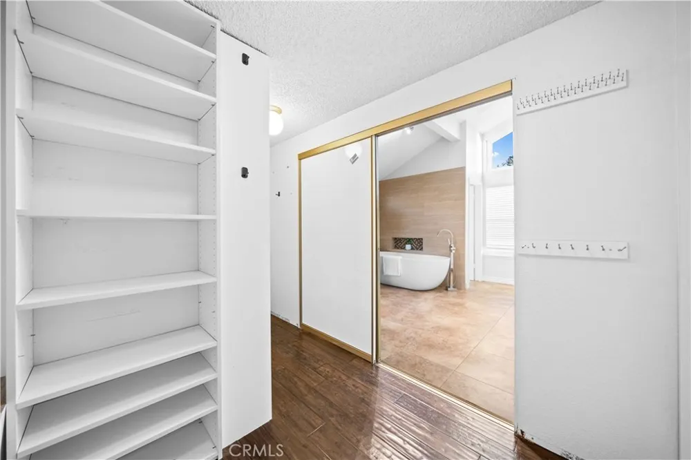 41 Hermosa Irvine, CA 92620