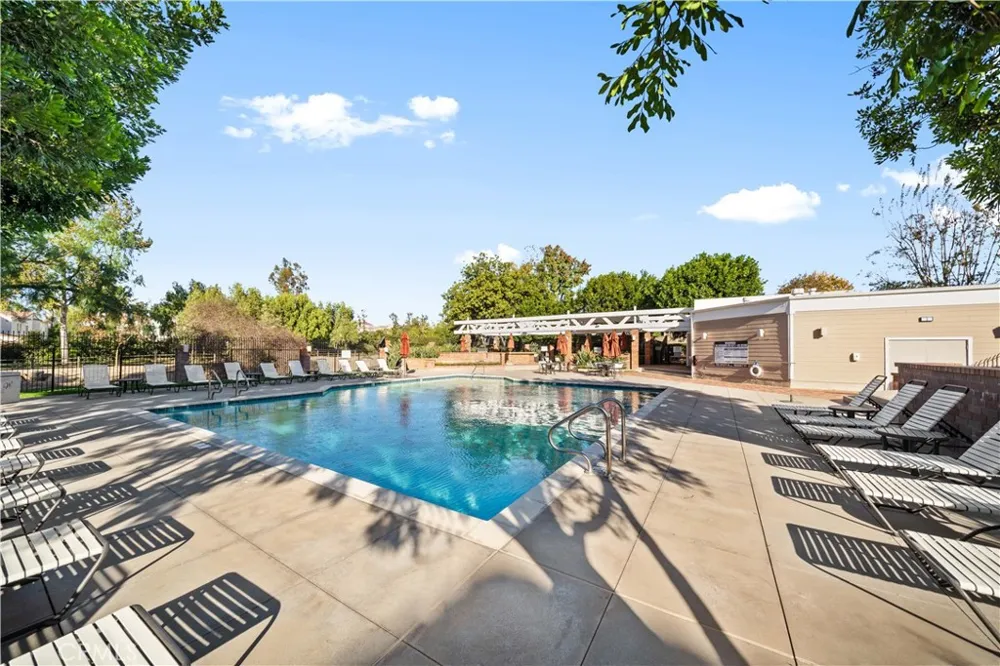 41 Hermosa Irvine, CA 92620