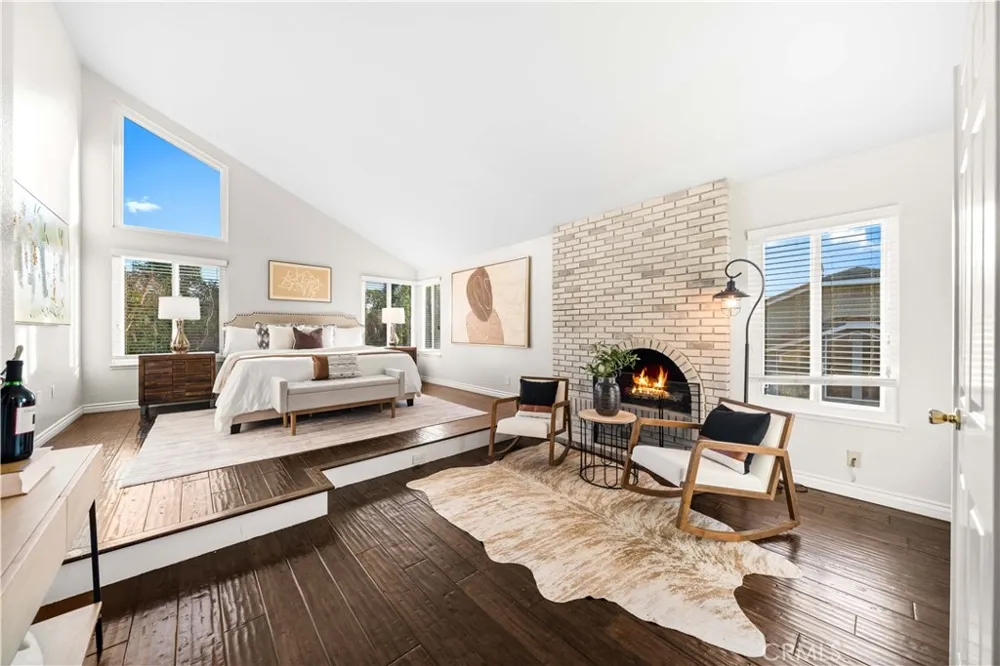 41 Hermosa Irvine, CA 92620