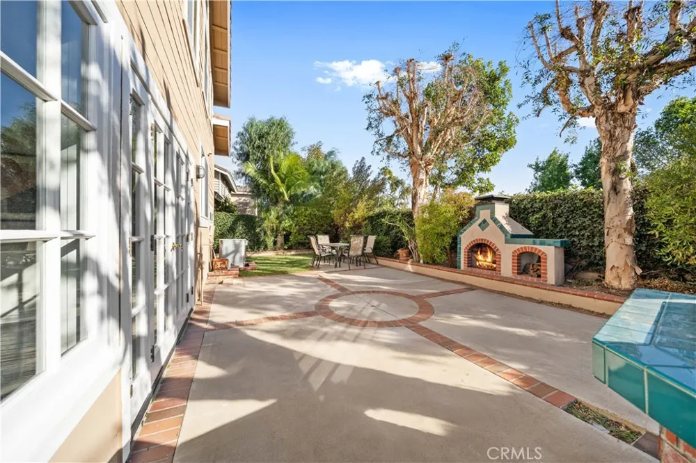 41 Hermosa Irvine, CA 92620