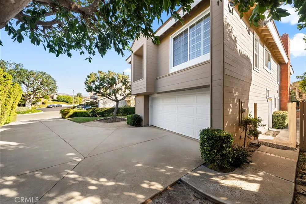 41 Hermosa Irvine, CA 92620