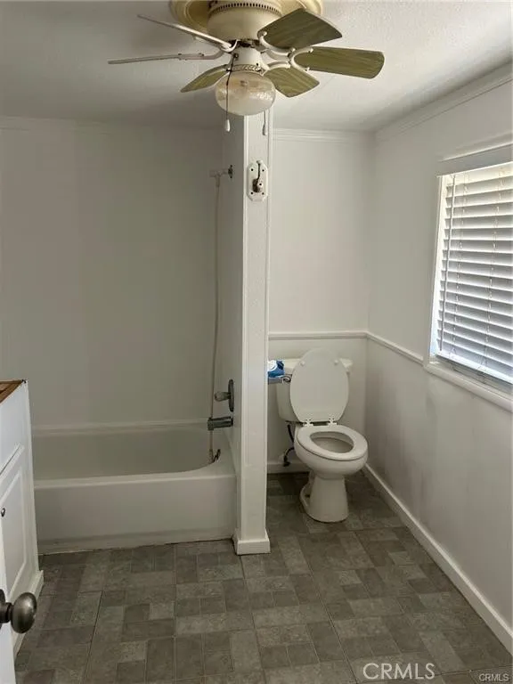 9548 White Road Phelan, CA 92371