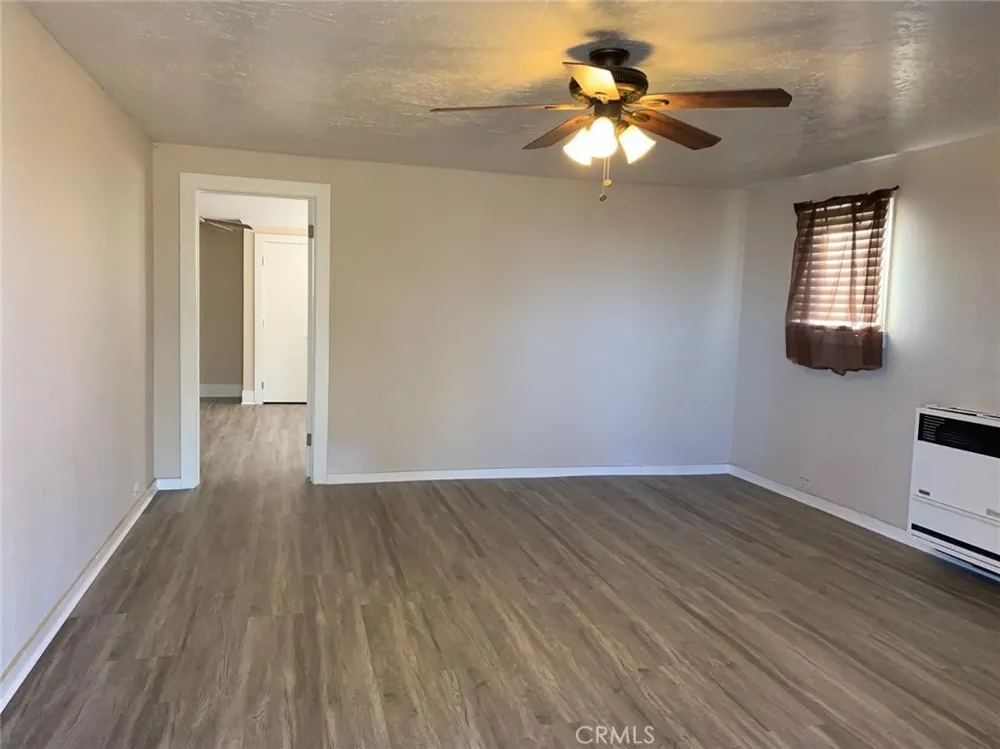 9548 White Road Phelan, CA 92371