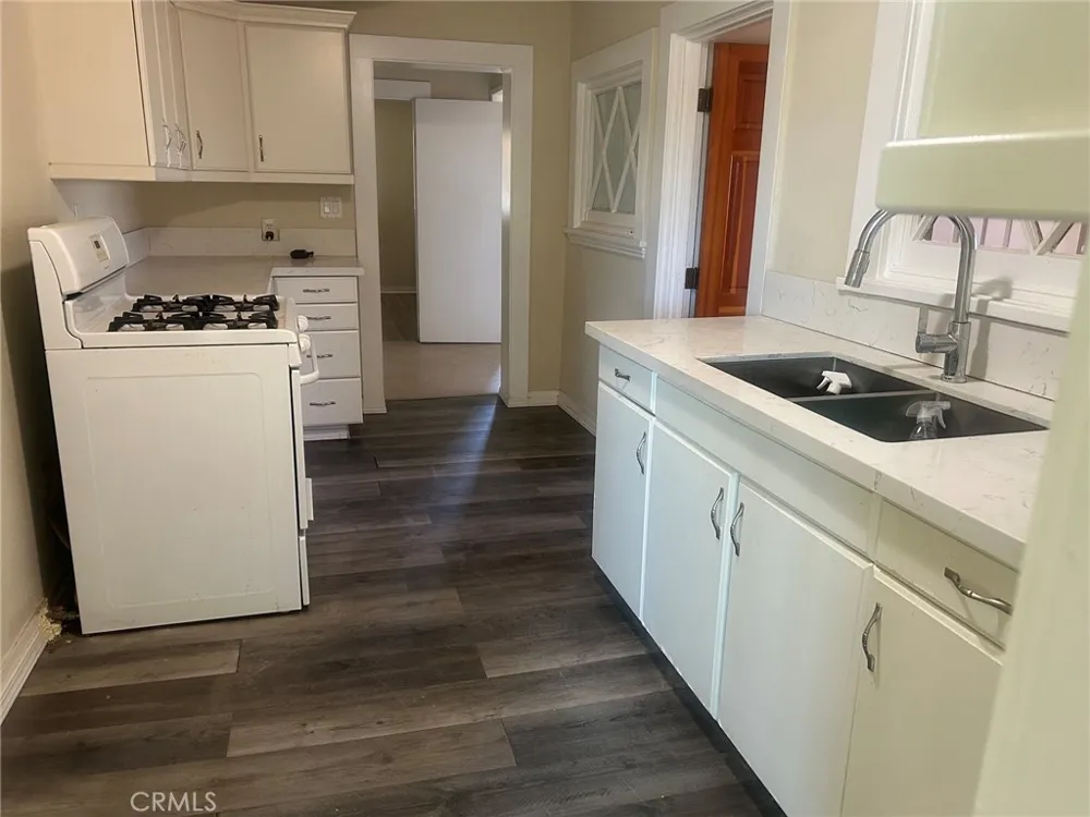 9548 White Road Phelan, CA 92371