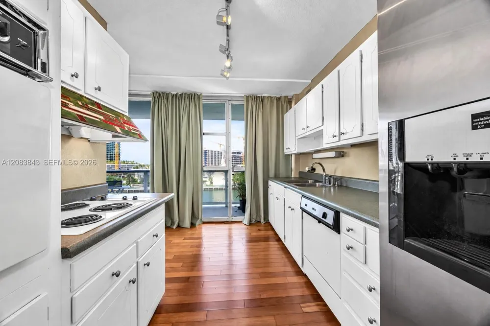 900 Bay Dr #601 Miami Beach, FL 33141