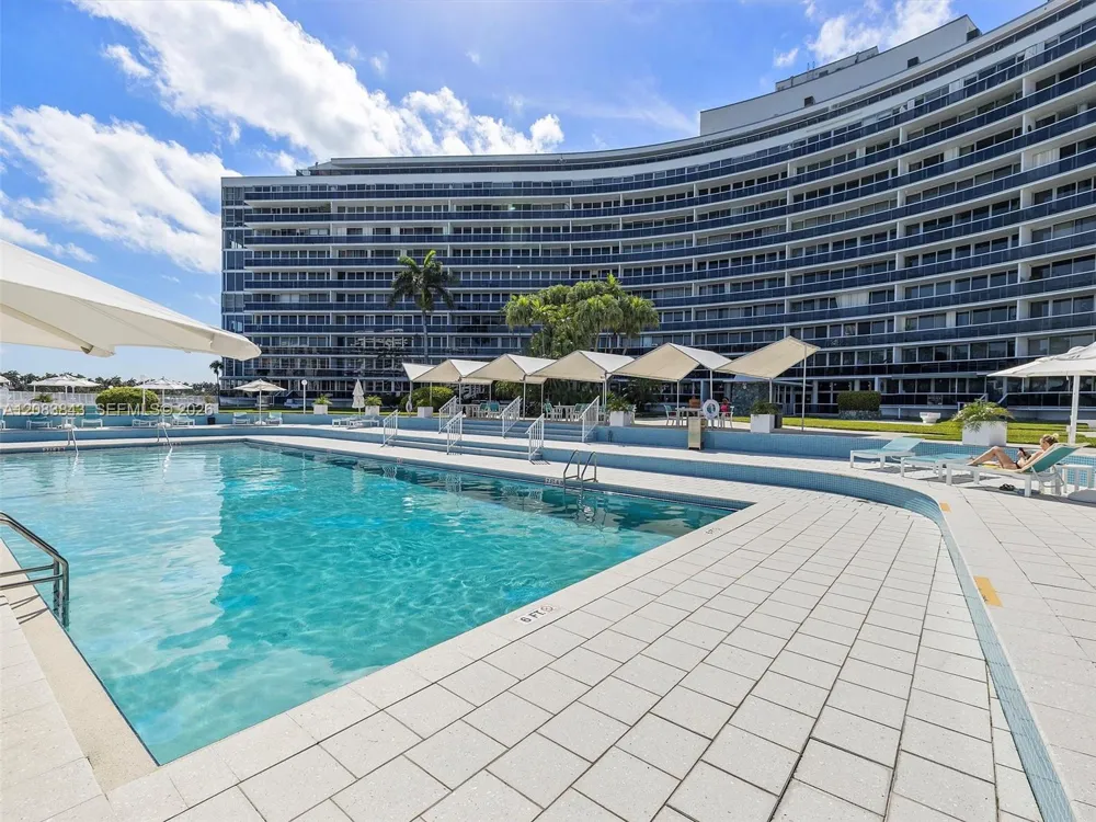 900 Bay Dr #601 Miami Beach, FL 33141