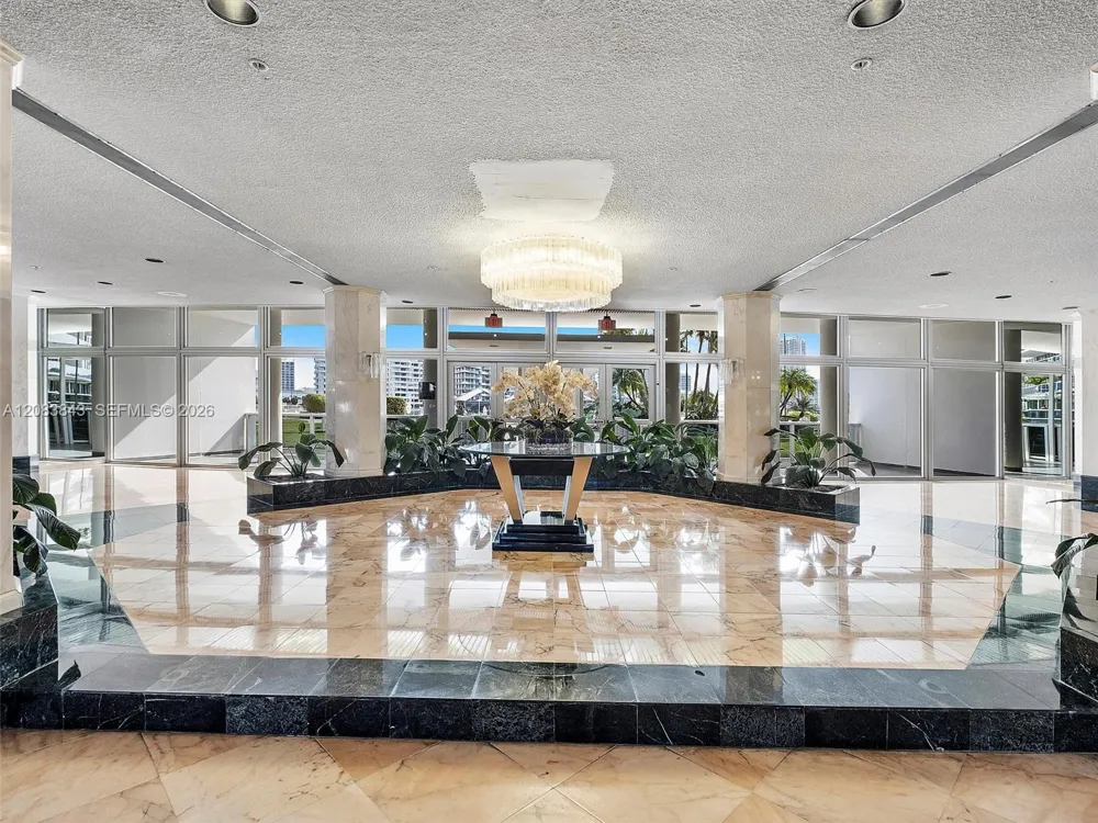 900 Bay Dr #601 Miami Beach, FL 33141