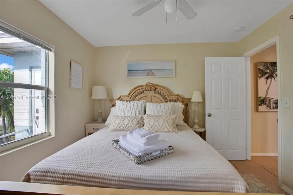 2315 Hope St Hollywood, FL 33020
