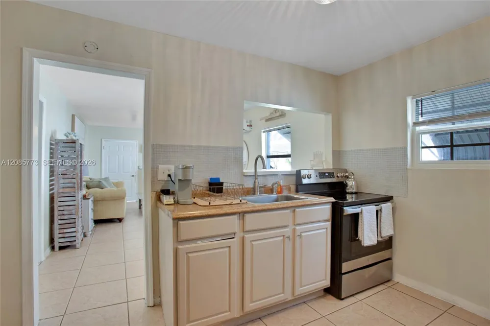 2315 Hope St Hollywood, FL 33020