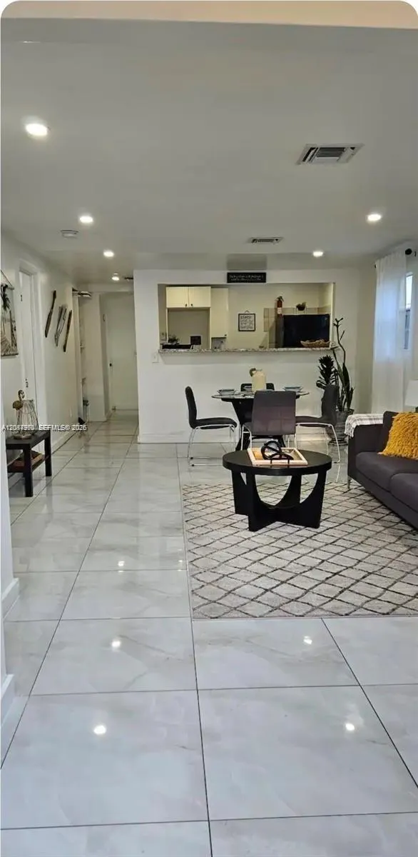 144 NW 7th Ave #1 Dania Beach, FL 33004