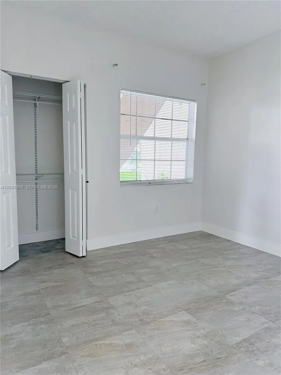 2001 NW 96th Ter #10J Pembroke Pines, FL 33024
