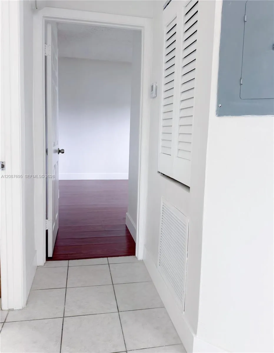 2001 NW 96th Ter #10J Pembroke Pines, FL 33024