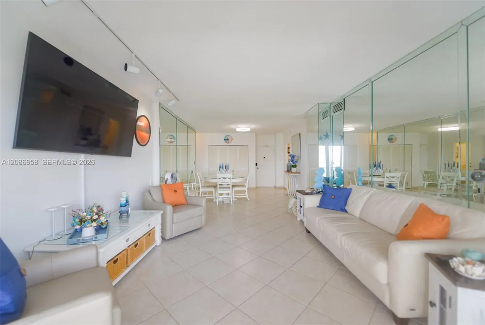 1950 S Ocean Dr #18B Hallandale Beach, FL 33009