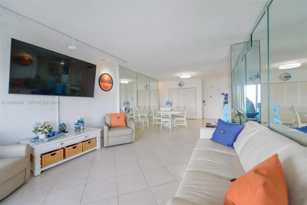 1950 S Ocean Dr #18B Hallandale Beach, FL 33009