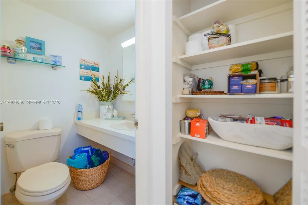 1950 S Ocean Dr #18B Hallandale Beach, FL 33009