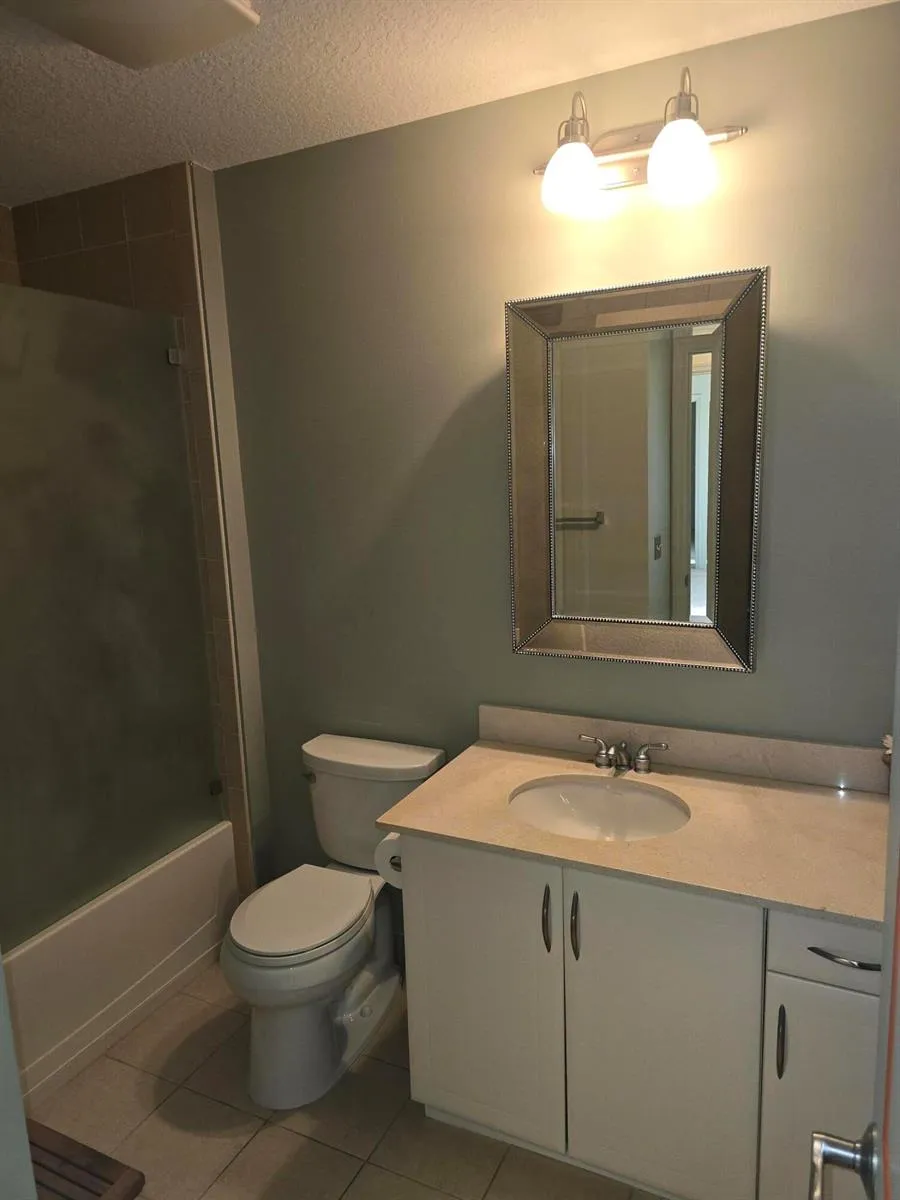 511 Lucerne Avenue #512 