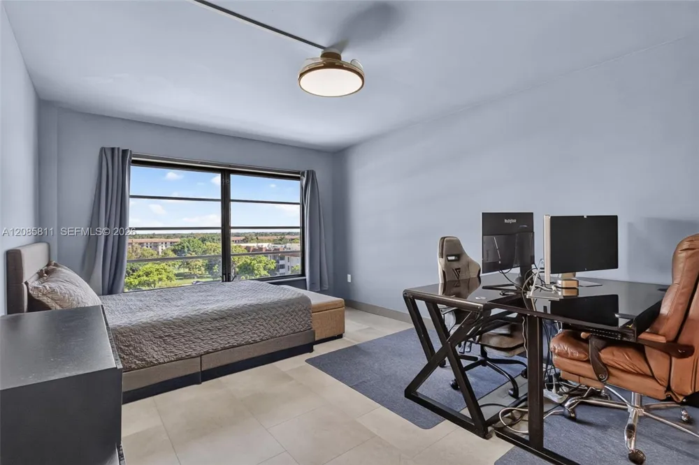 4174 Inverrary Dr #815 Lauderhill, FL 33319