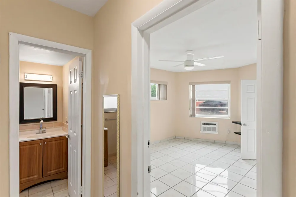 18630 NE 18TH AVENUE #134 Miami, FL 33179