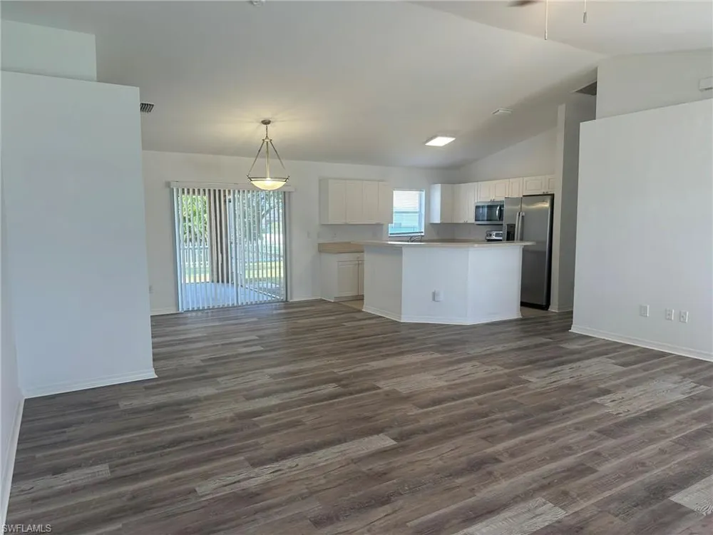 2148 NW 21st Place Cape Coral, FL 33993