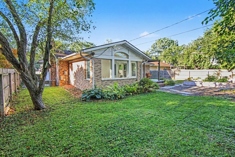 1870 Stratford Road Ypsilanti Charter Township, MI 48197