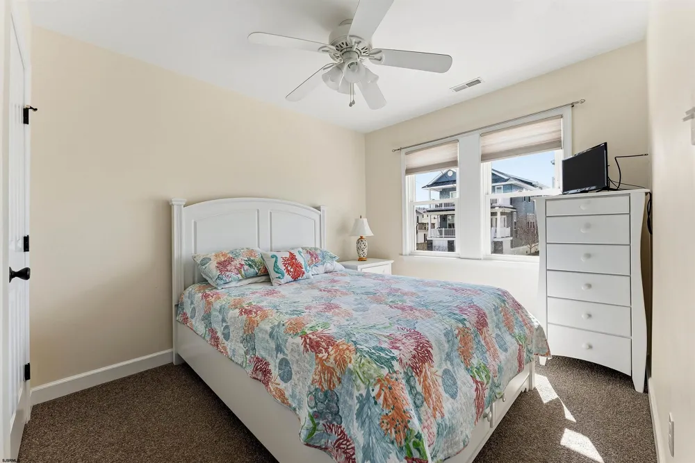 15 E 14th Street Ocean City, NJ 08226