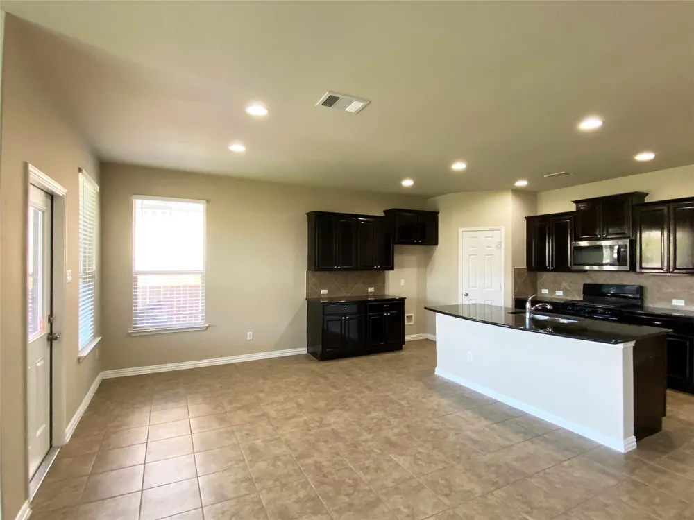 2009 Mary Ella Drive Leander, TX 78641
