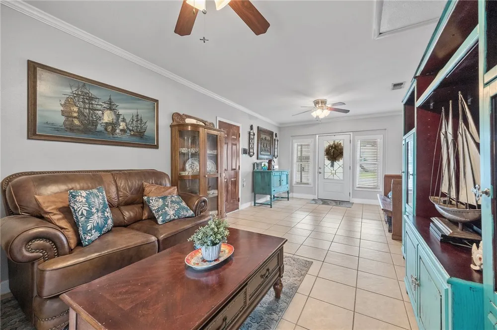 116 Sunset Drive Mathis, TX 78368