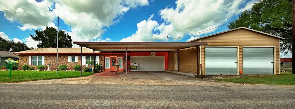 116 Sunset Drive Mathis, TX 78368
