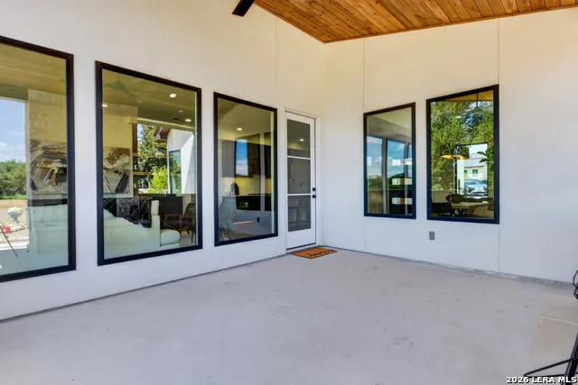 239 S Junius Peak Blanco, TX 78606