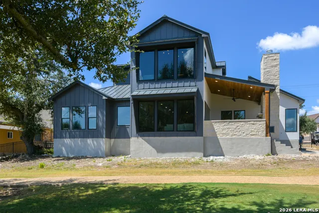 239 S Junius Peak Blanco, TX 78606