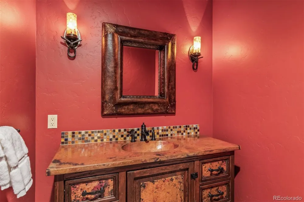2204 Hamilton Creek Road Silverthorne, CO 80498