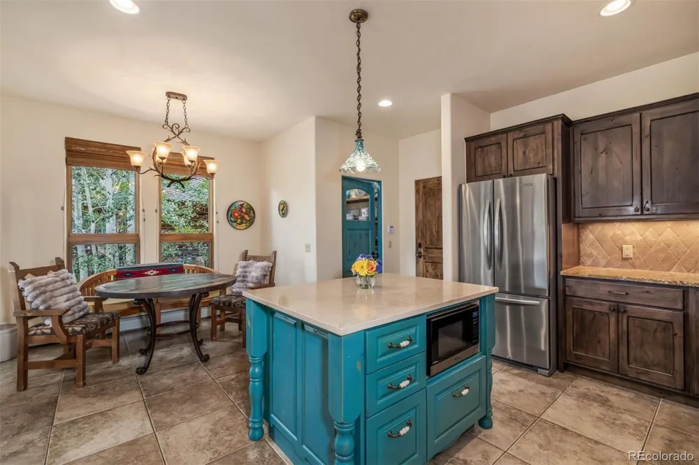 2204 Hamilton Creek Road Silverthorne, CO 80498