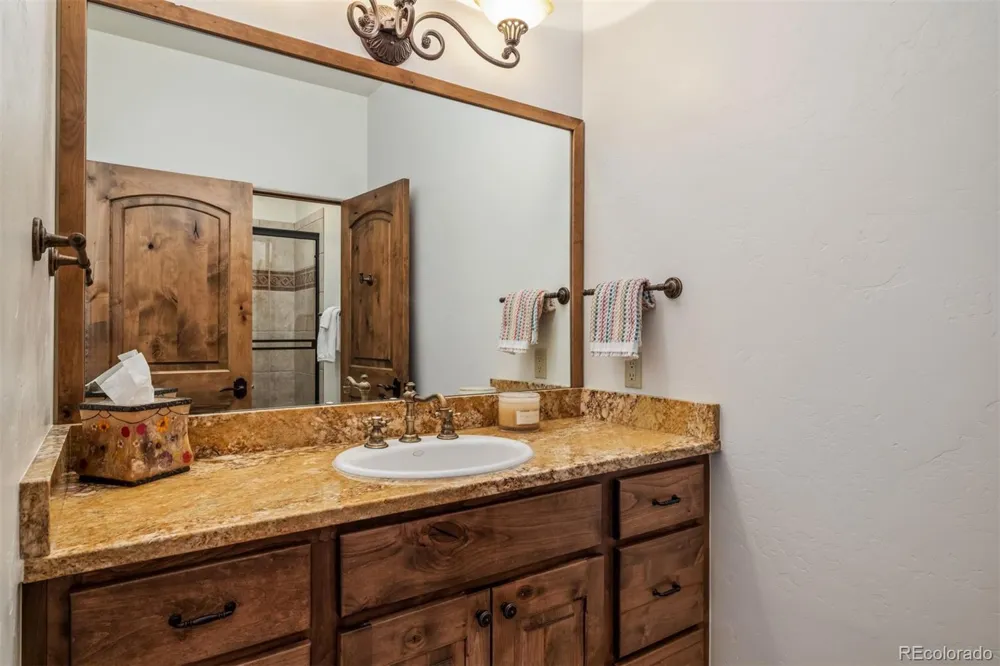 2204 Hamilton Creek Road Silverthorne, CO 80498