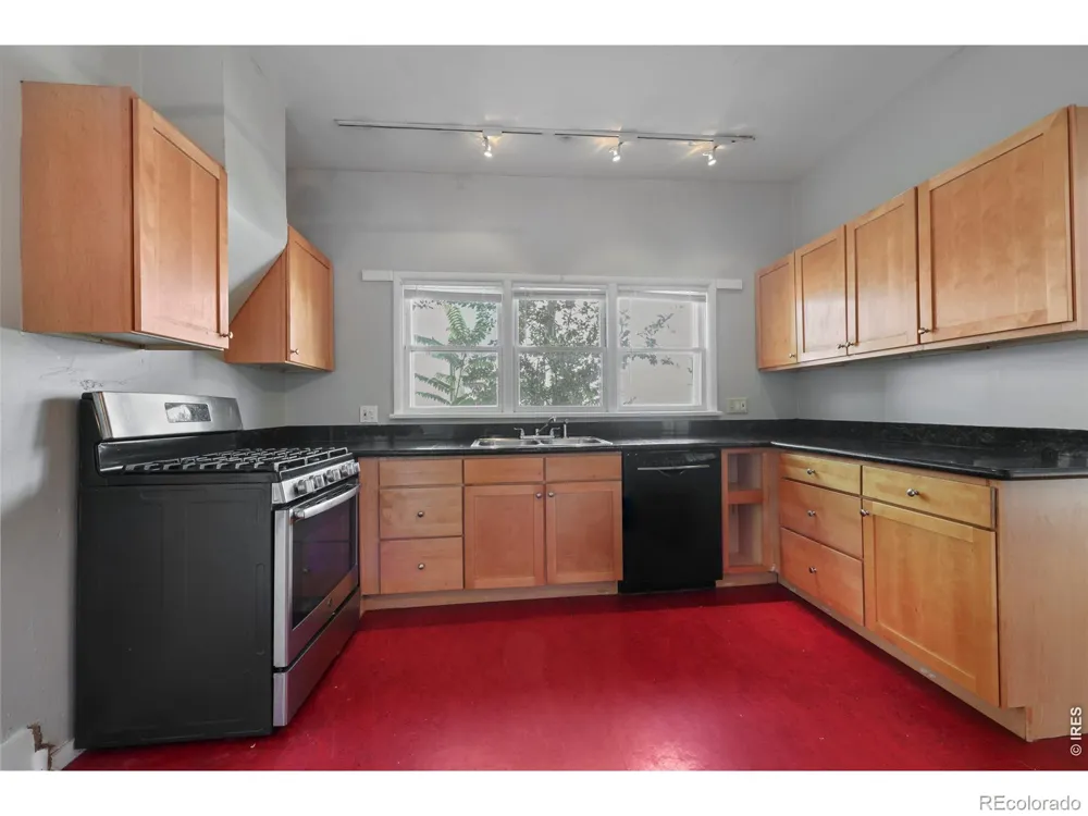 2212 Pine Street Boulder, CO 80302