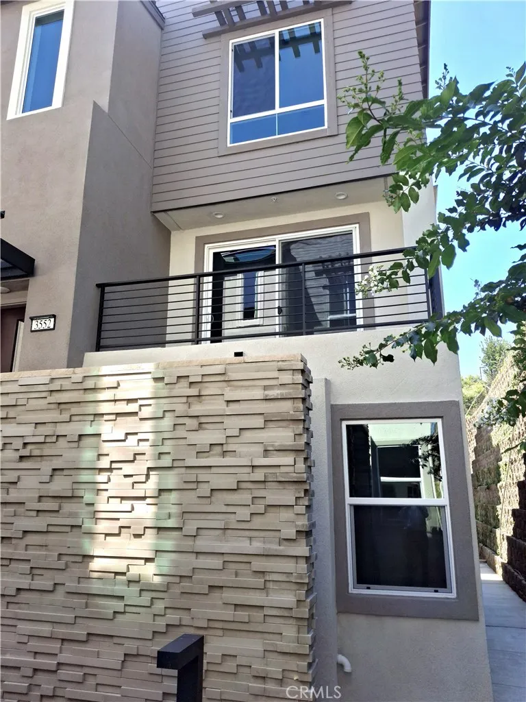 3552 Via Nido Carlsbad, CA 92009