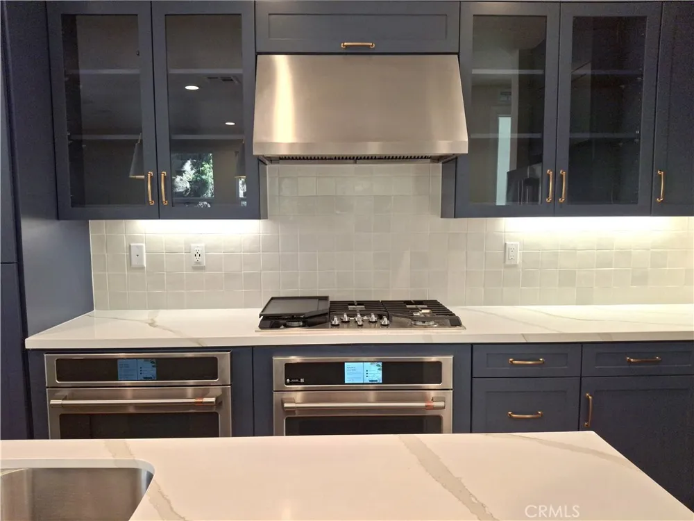 3552 Via Nido Carlsbad, CA 92009